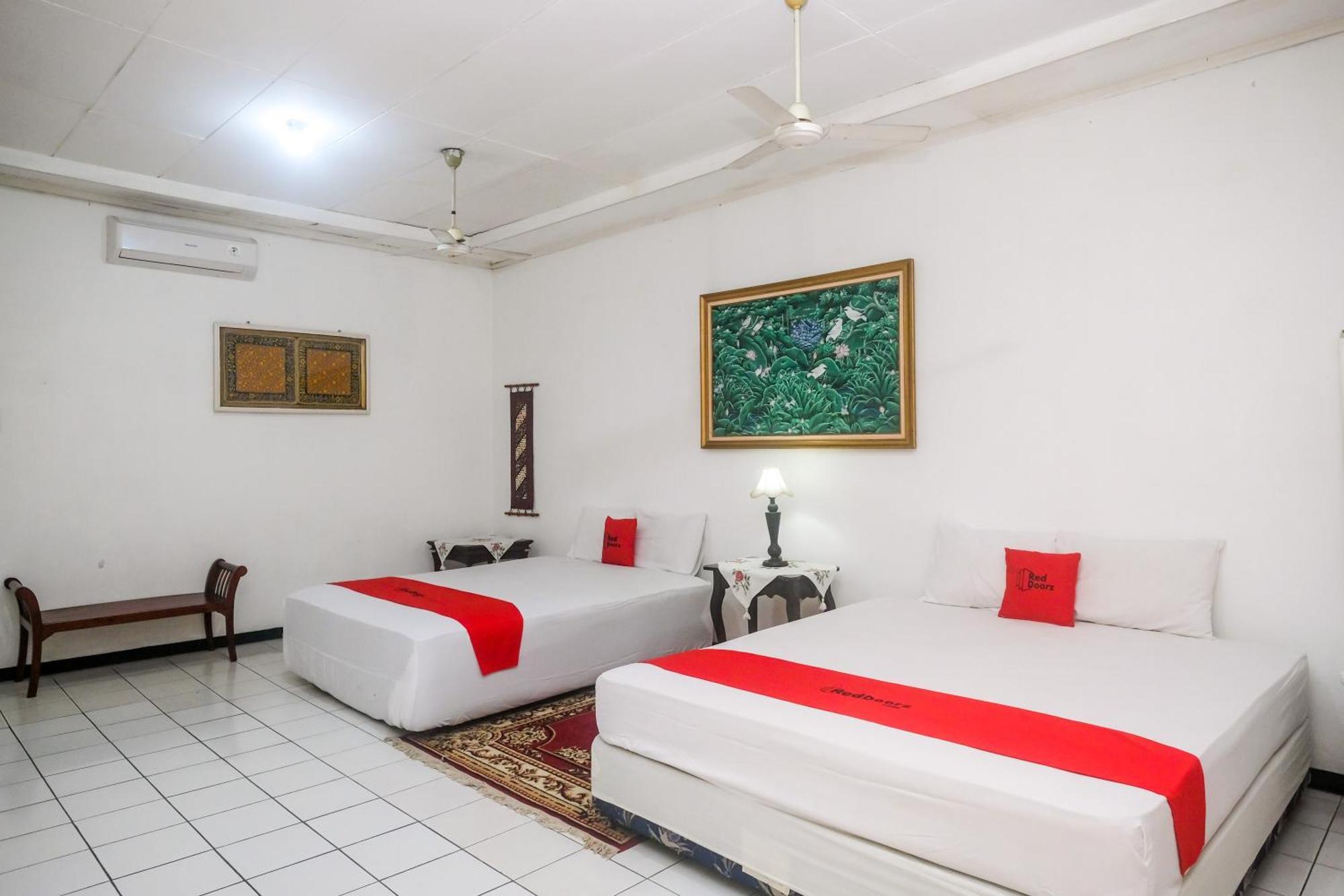 Reddoorz Syariah At Griya Raharja Klaten ภายนอก รูปภาพ