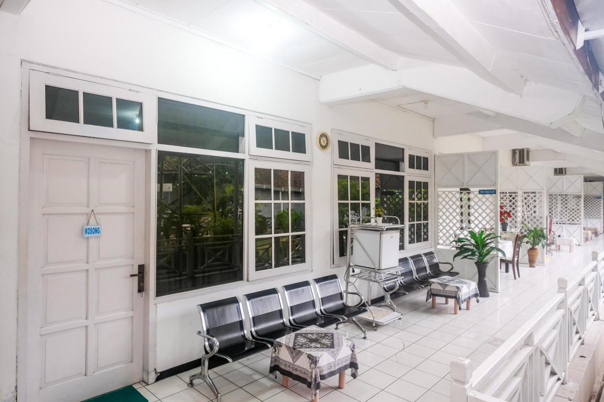 Reddoorz Syariah At Griya Raharja Klaten ภายนอก รูปภาพ
